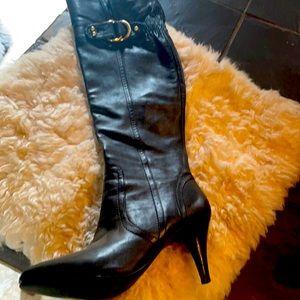 Guess fur trimmed boots